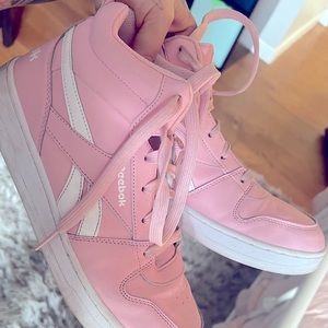 Reebok High Tops Pink Kids 6.5/Women’s 8